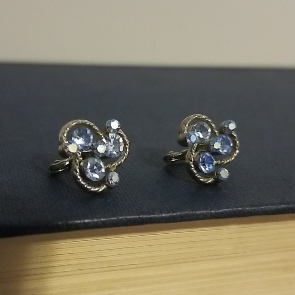 Light blue trio crystal rhinestone earrings